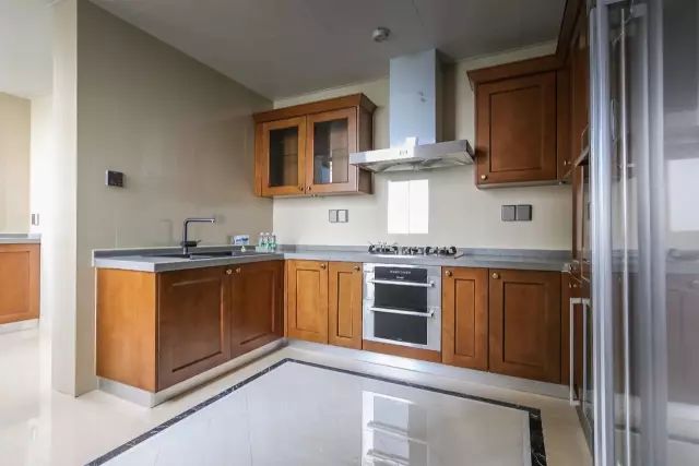 仁恒江湾天成380㎡，河西最顶级大平层！客厅开间层高逆天……