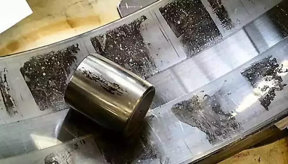 轴承温度过高的原因及解决办法,轴承温度太高怎么会烧坏