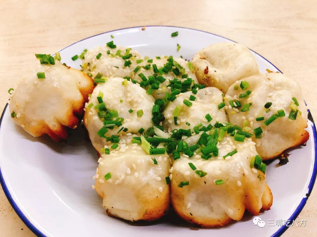 当年要是我没去批发美容美发产品，现在哪里还有小杨生煎的机会！