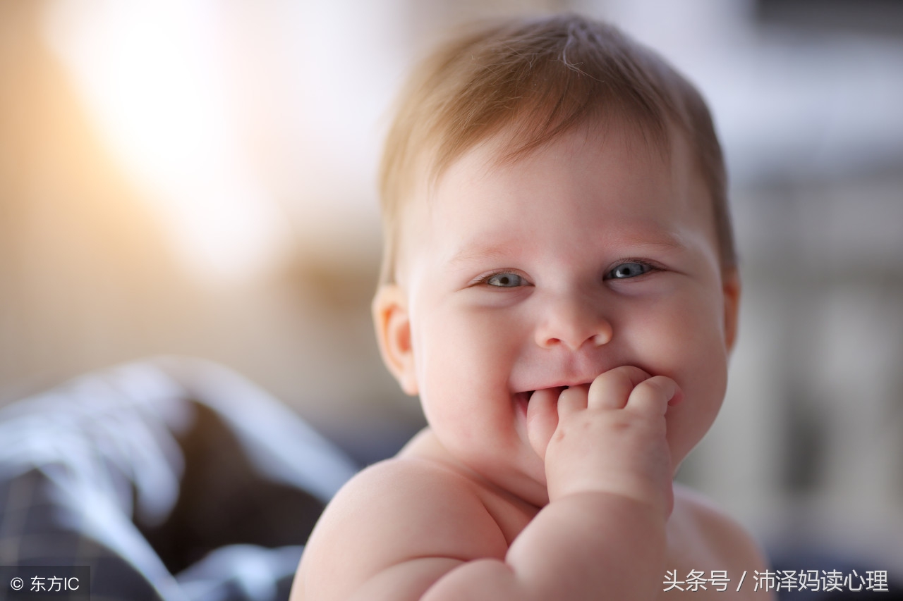 两个月的宝宝吸吮手指怎么办,怎样防止小孩吸吮手指
