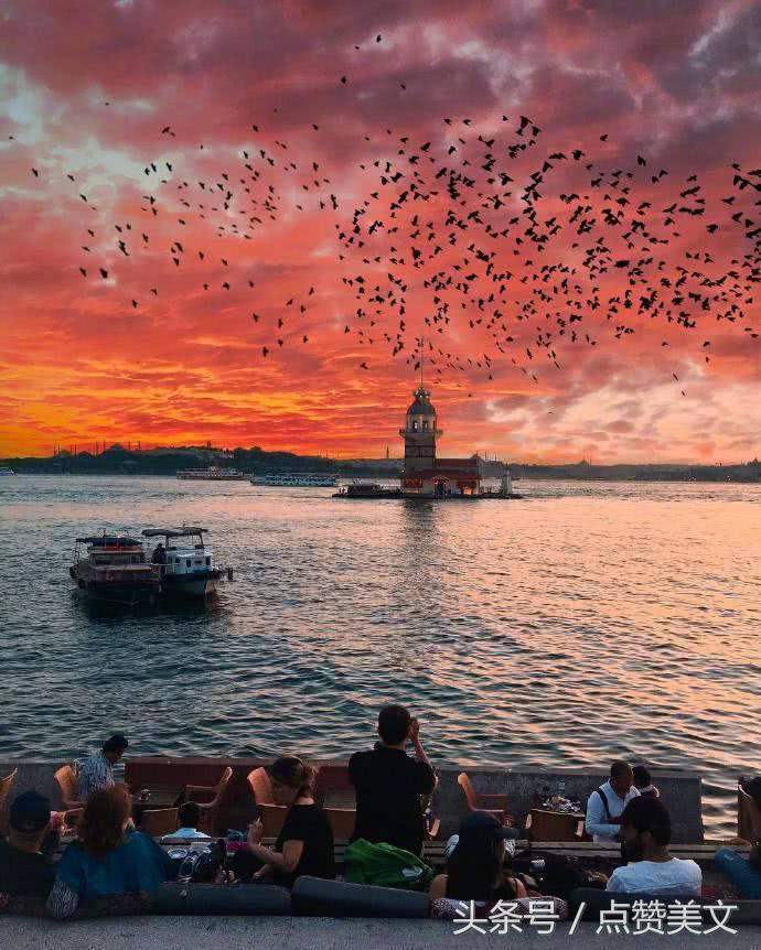 朋友圈句句刺痛人心的唯美句子,最适合发朋友圈的句子精辟到噎人