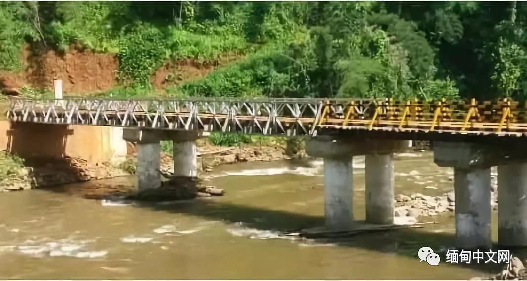 缅甸边境拉货,缅甸拉香蕉的中国司机