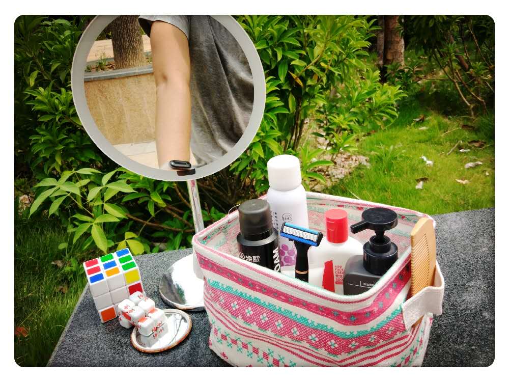 yeelight手持式便携化妆镜,yeelight便携式美妆镜