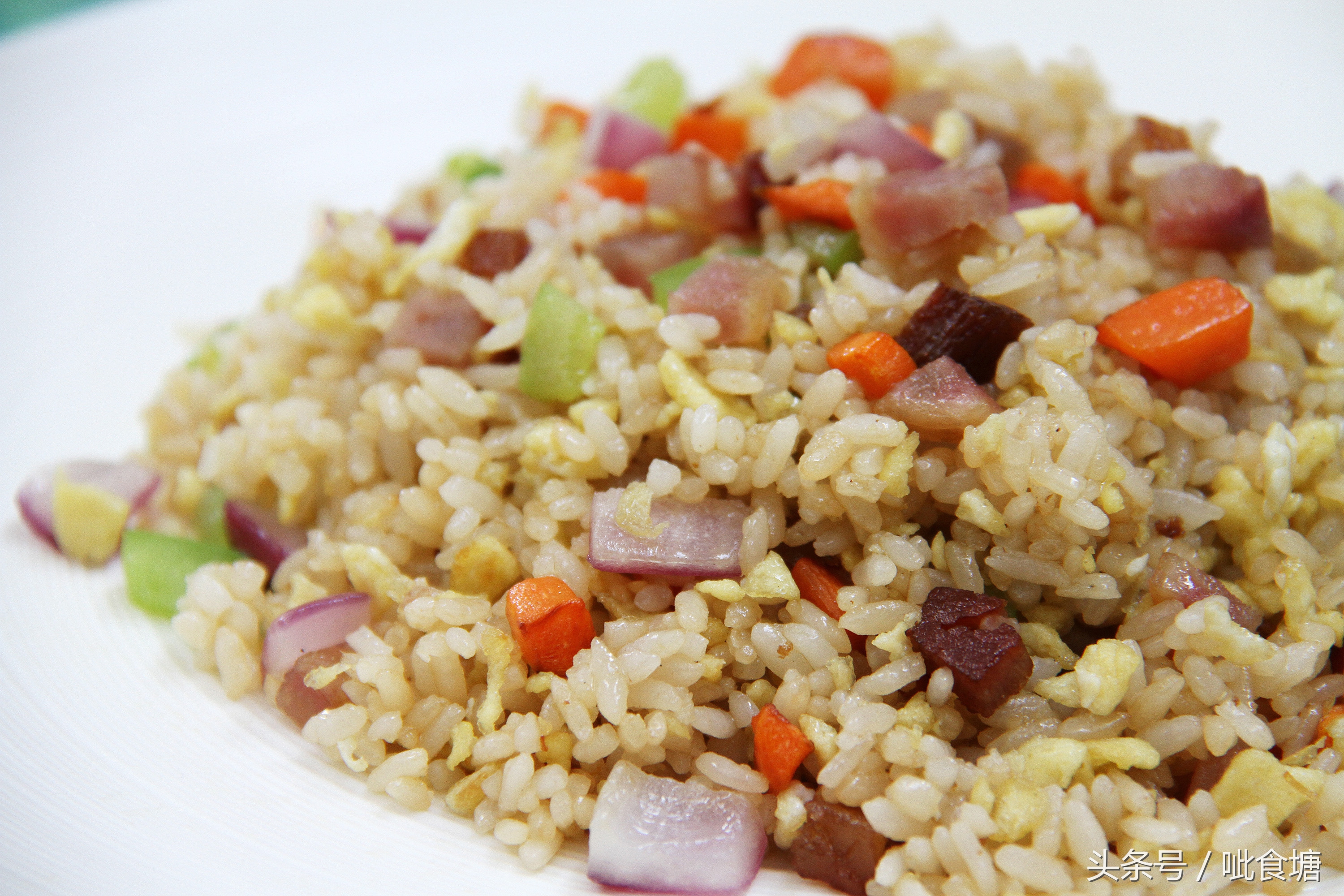 炒饭如何做到米粒松散不硬,炒饭太干硬