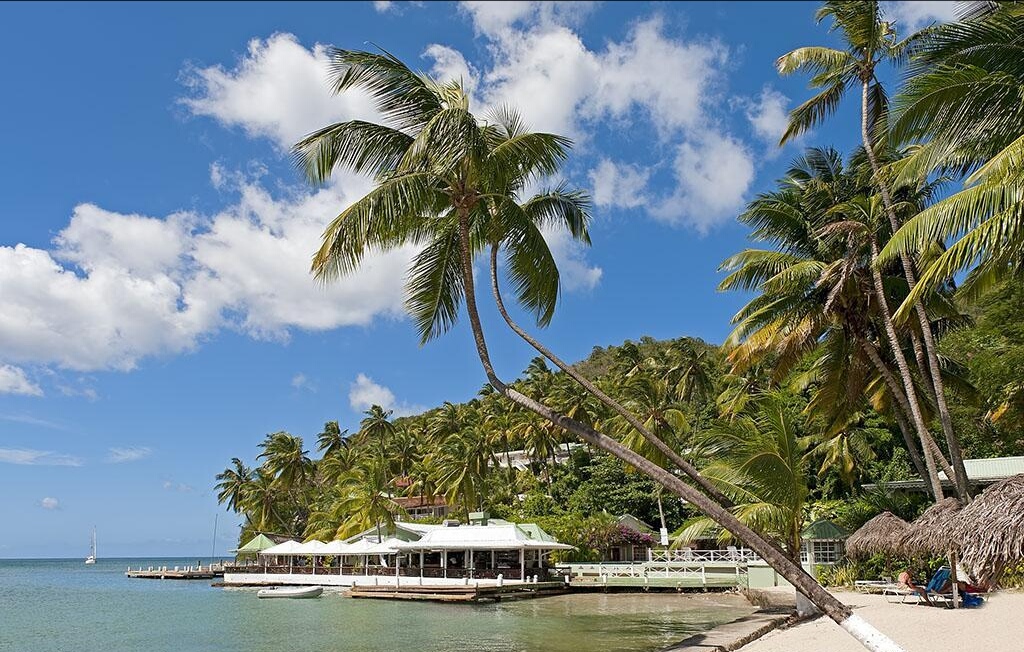 有哪些国家没有军队不需要军费,为什么其他国家都在削减军费