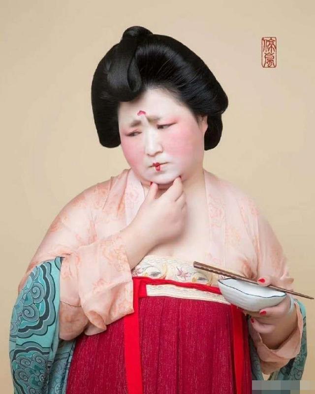 以胖为美大唐,唐服女装惊艳国外