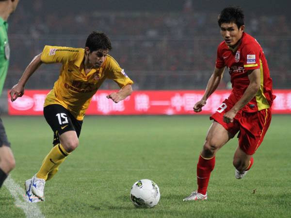 长春亚泰球员有国足的吗,长春亚泰u11青训队队员名单