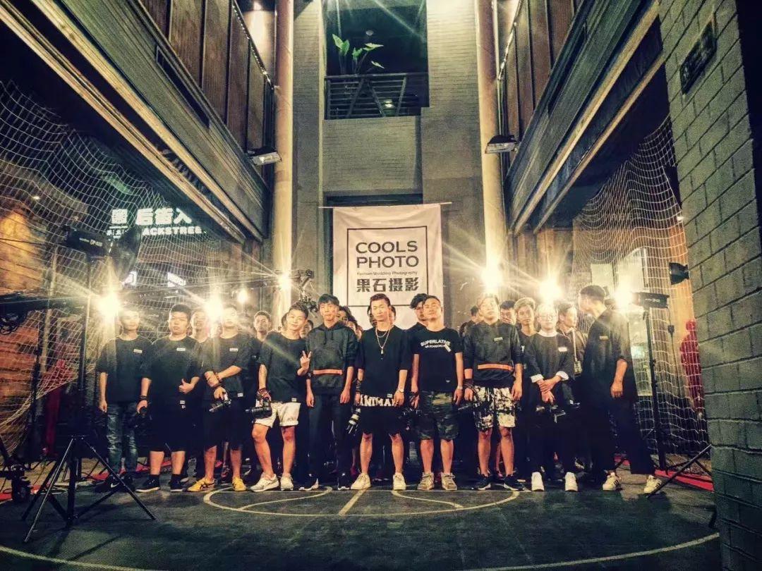 摄影师化妆师视频,化妆师与摄影师之间要怎么铺垫