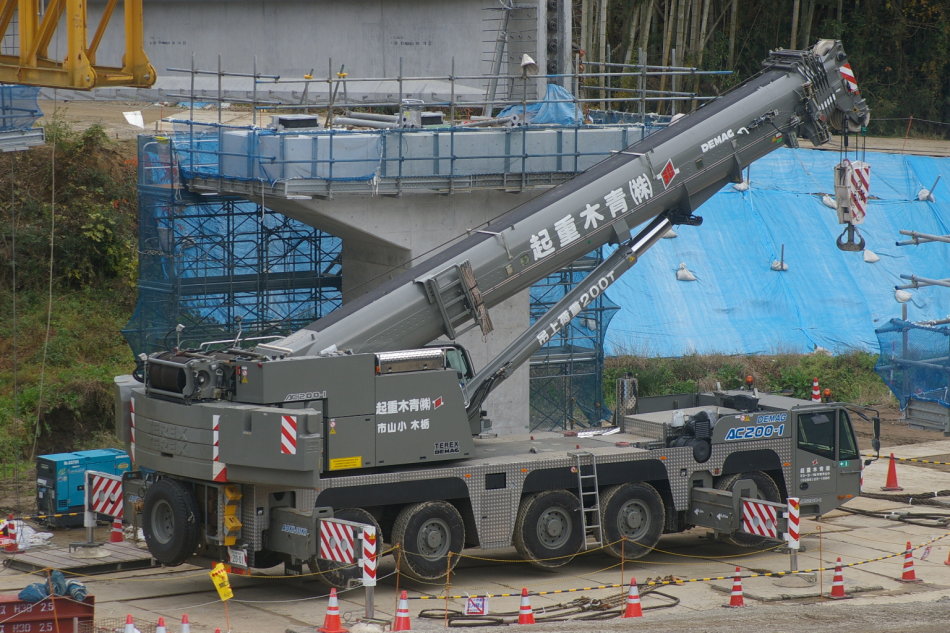 日本建筑工地起重机,日本起重机实拍