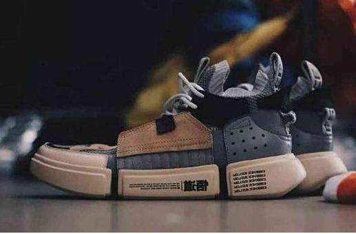 现在李宁值得购买的鞋子,现在买李宁鞋过时吗