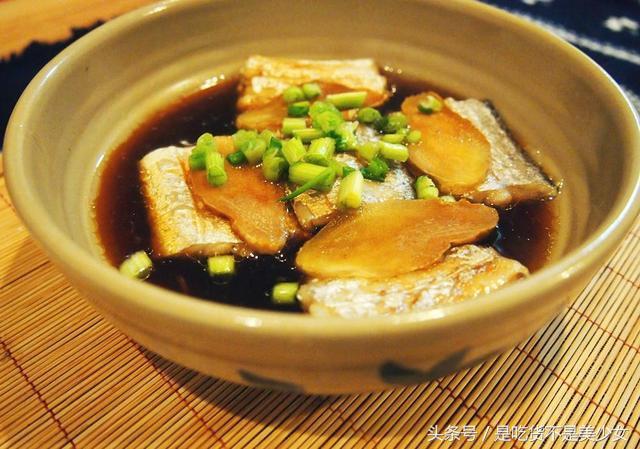 带鱼的家常做法大厨教你一招,无骨干带鱼最正宗的做法