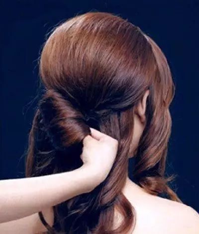 新娘简单盘发发型扎法步骤,简单好看的新娘盘发