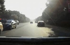 开车交通安全常识大全图,新手看交通事故车辆行驶技巧