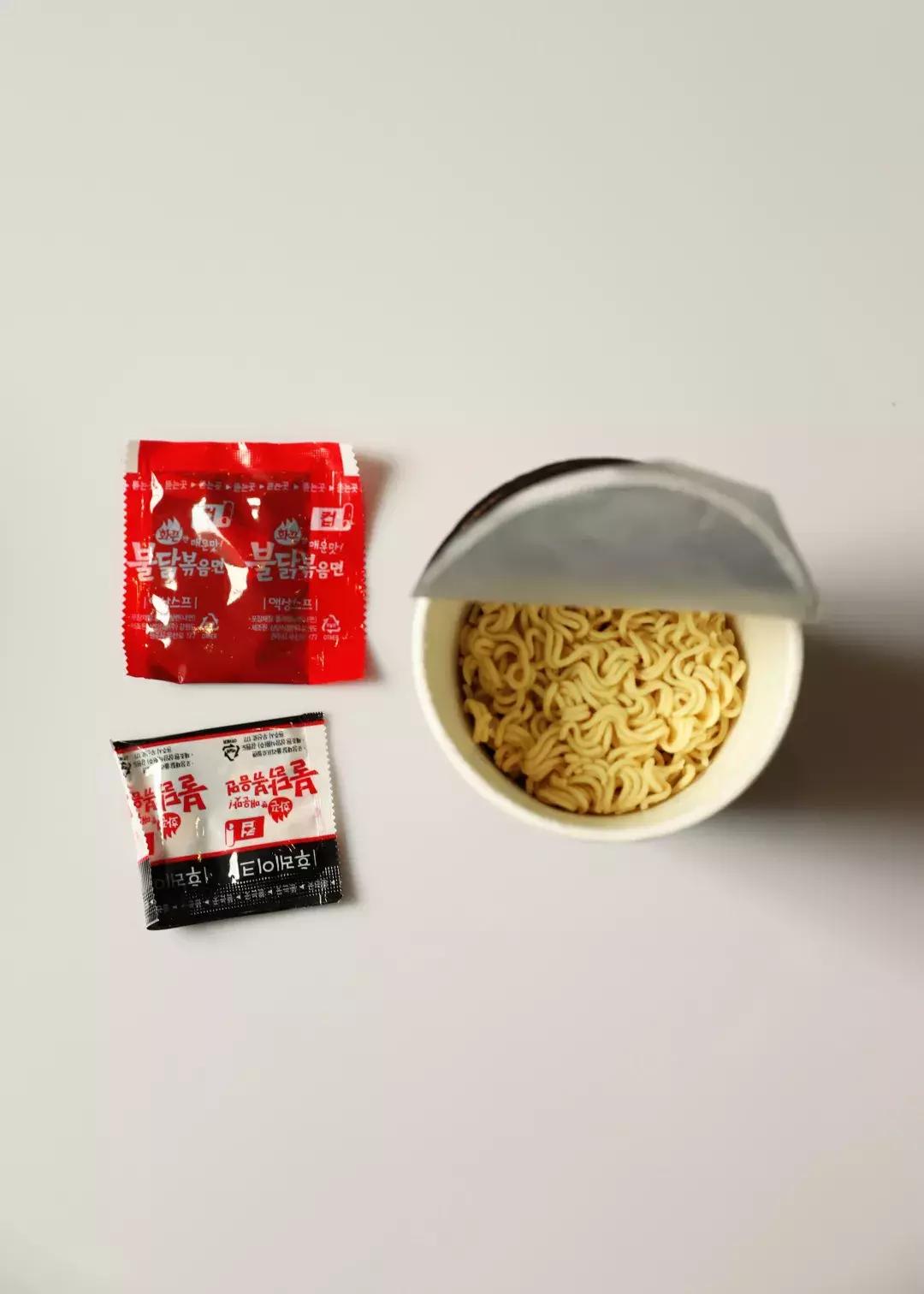 白象蟹黄拌面杯面方便面,十种方便面测评