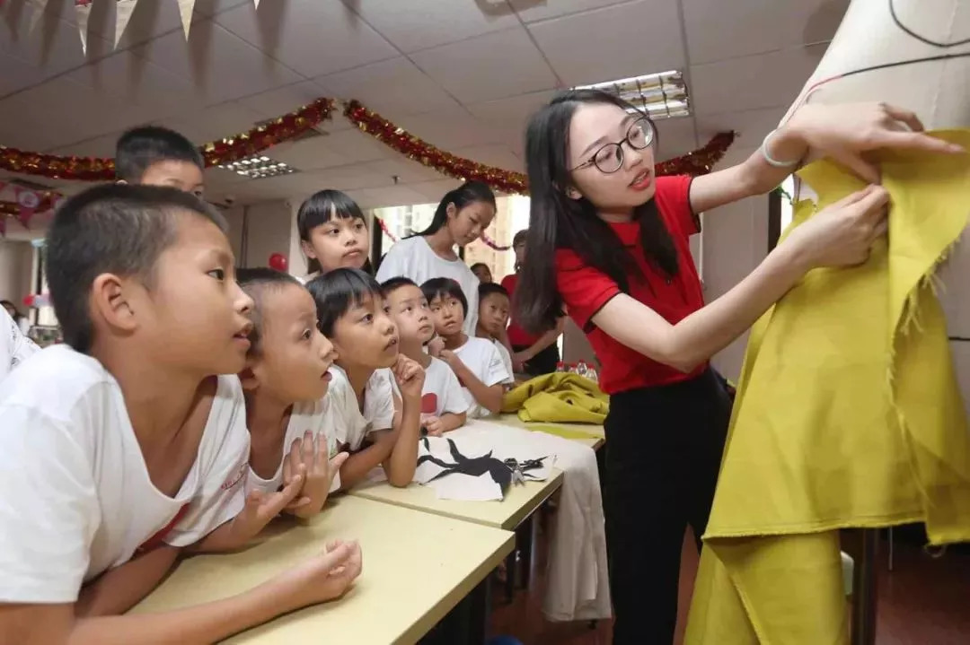 深圳有座神秘大钟楼曾是“亚洲第一钟”！它欢迎他们光临……