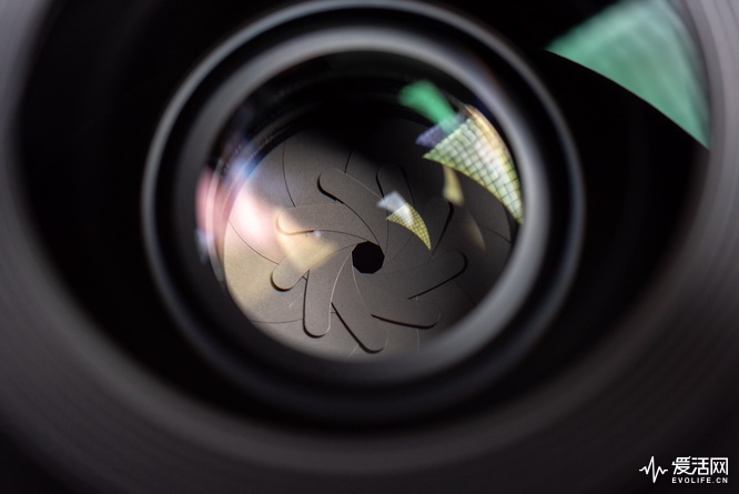 尼康全幅微单z7深度评测,尼康目前的旗舰微单z7ii