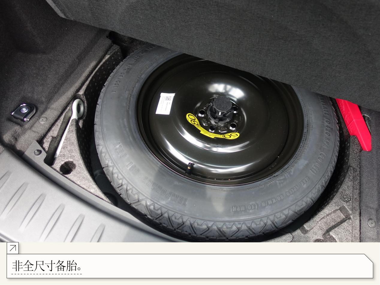 最便宜的豹子捷豹e-pace28万起,灵活的小豹子场地试驾捷豹e-pace