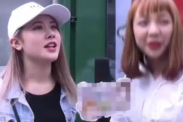 接吻时对方有口臭怎么办？小哥哥3字回应简直丧心病狂