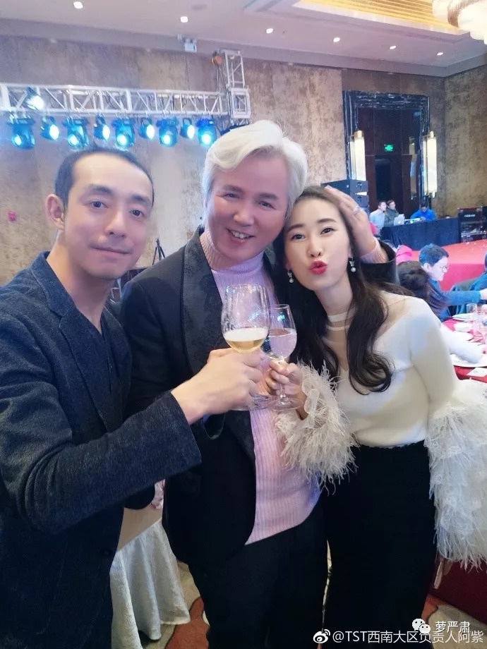 这对夫妻怎么作都不奇怪了，心痛的是其他明星为什么要掺和……