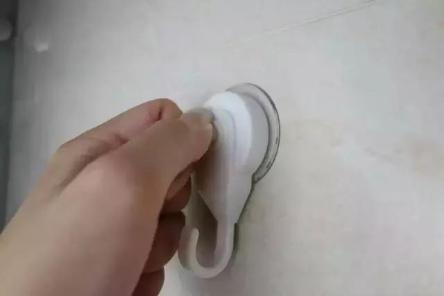 挂钩易掉教你一招挂再重也不会掉,挂钩总是掉