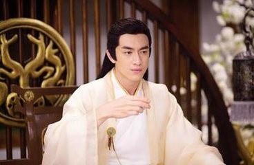 林更新吃鸡被粉丝疯狂追着跑,林更新吃鸡被封号原因揭秘