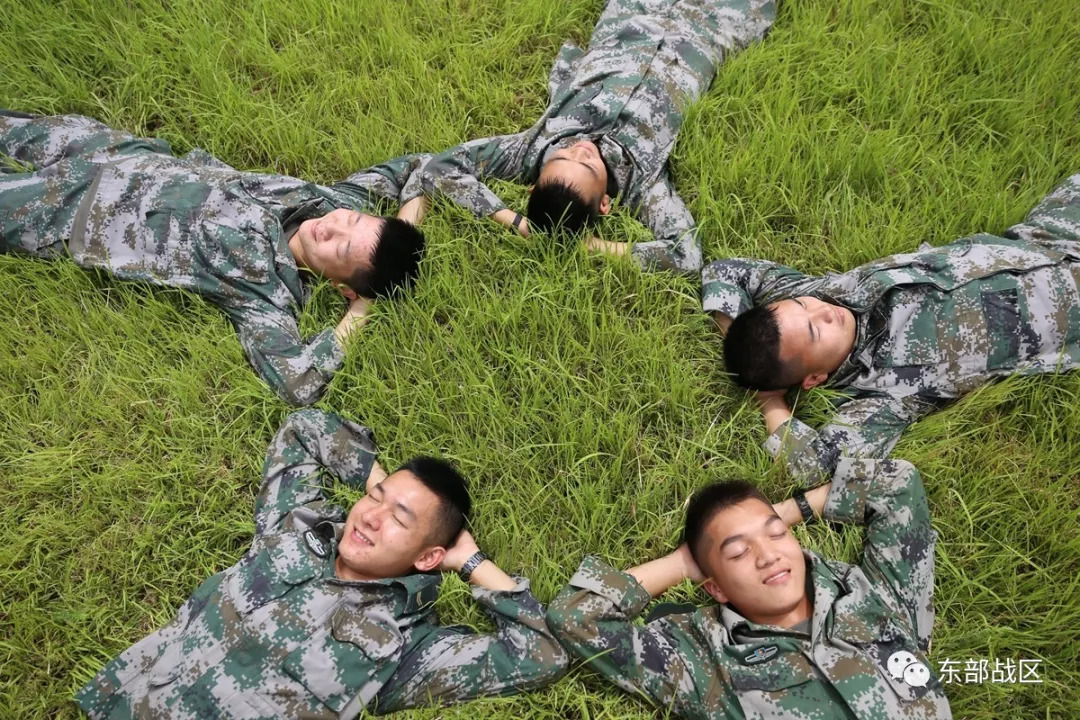 椹奸搩澹板搷璧锋垜鐨勫啗鏃呯敓娑粨鏉熶簡,椹奸搩澹板搷鍛婂埆鍐涜惀