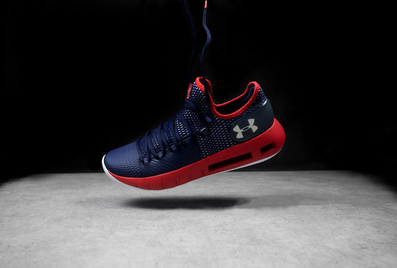 全新缓震科技！UA最新篮球鞋开箱+上脚