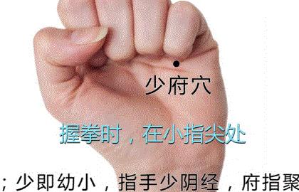 两个人握手手心为什么会出汗,跟人握手手心有汗怎么办