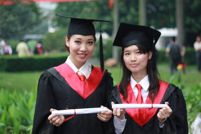 广东经济发达为何工资低,为什么广东经济好高考名额少