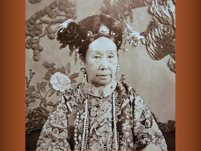 慈禧重修颐和园的时间,慈禧为修颐和园动怒