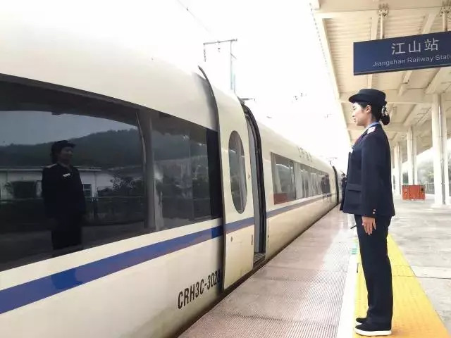 十一黄金周火车票什么时候开始售,十一黄金周火车票明起开售