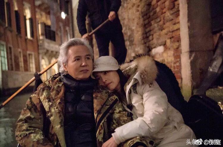 古装女神张庭，是怎么变成假鬼假怪的微商女王的？