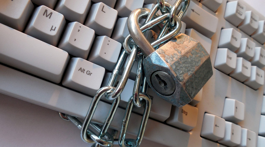 德阳女医生自杀：网络暴民可会不会有悔意？