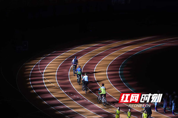 很精彩的视觉盛宴,一场精彩视觉盛宴