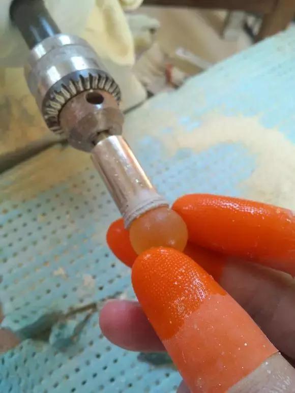 蜜蜡打磨教程戒面,蜜蜡圆珠怎么打磨成桶珠