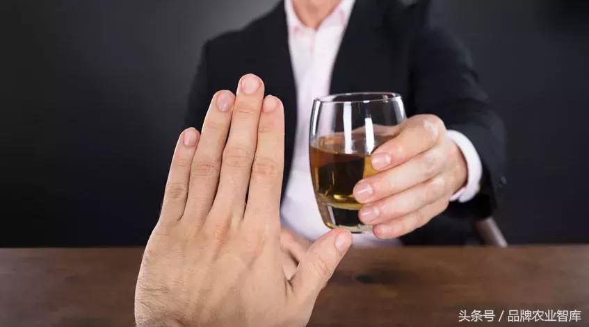 食物发霉，没长霉的地方能吃吗？10个饮食禁忌要注意