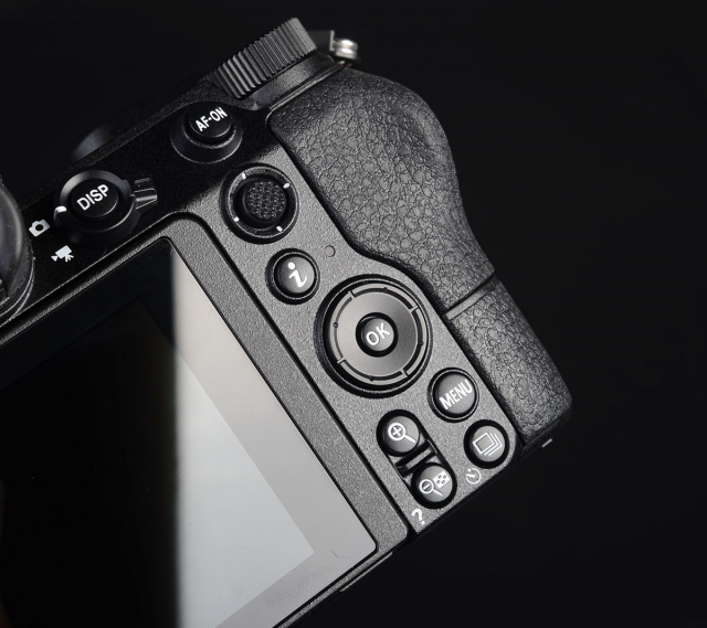 尼康z50与z7对比评测,尼康z7ii高感深度评测