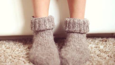 为什么脚会有滋滋滋的感觉,为什么脚总有各种症状