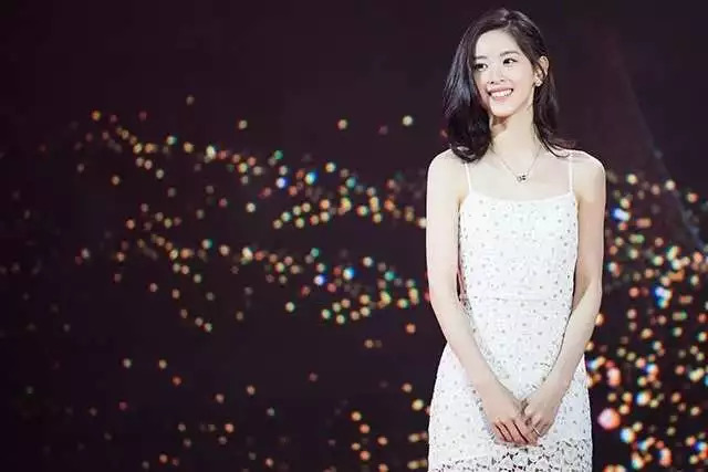 如何评价章泽天的,章泽天到底有多清醒