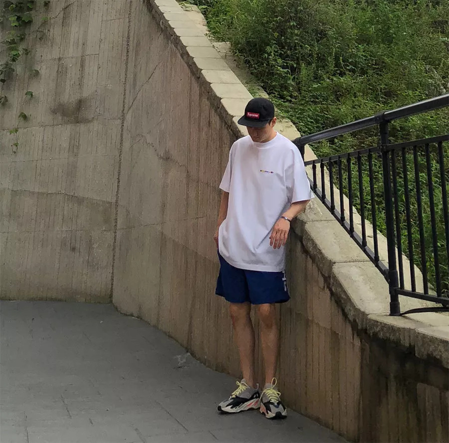 老爹鞋今年新款,老爹鞋已经过时了吗