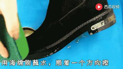 雪地靴脏了怎么洗不掉色,雪地靴脏了怎么擦