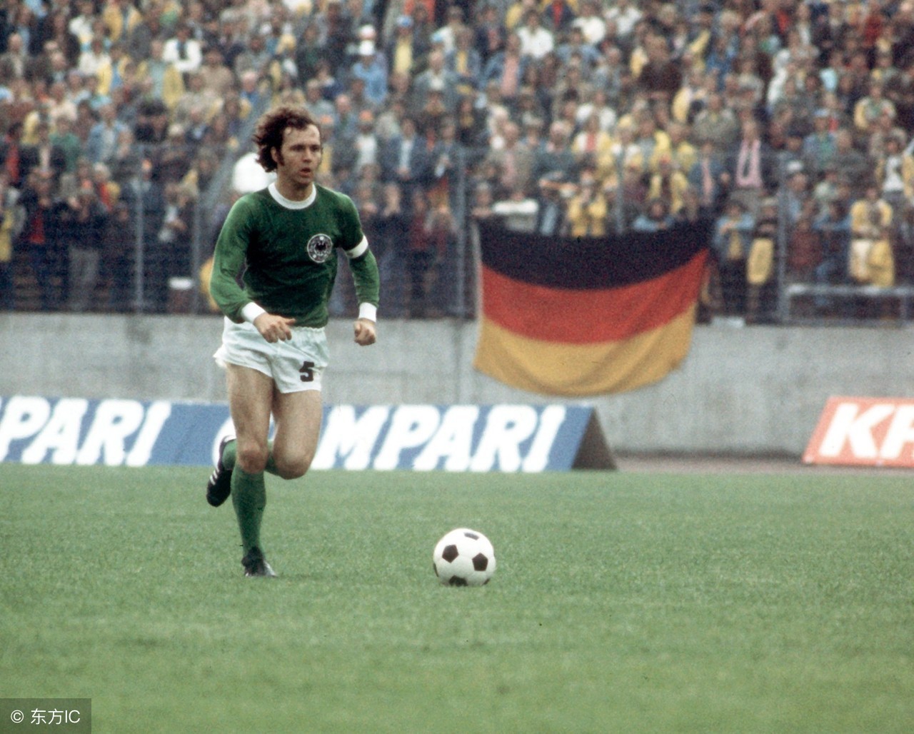 足坛历史有比梅西更强的吗,世界足坛历史排行