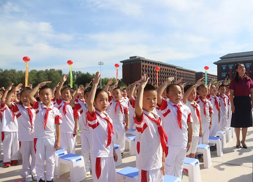 新学期全市各学校有序开课,新学期教育有什么新动态