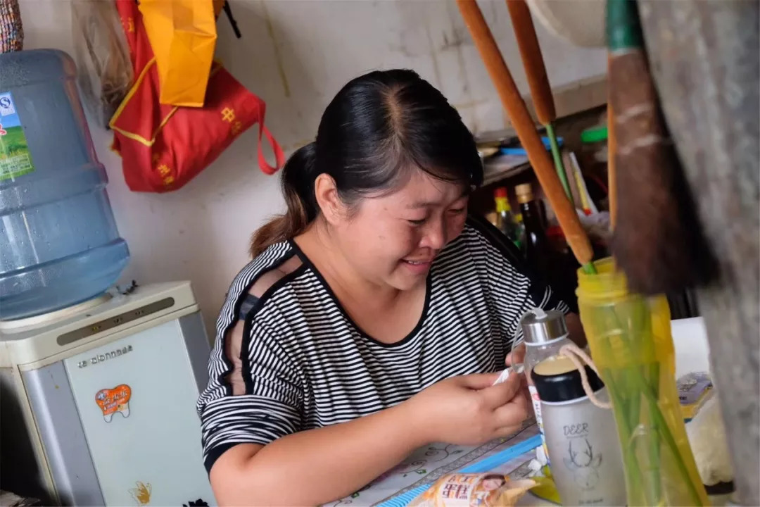 涓轰簡鐖辨儏缈诲北瓒婂箔,涓轰簡鐖辨儏鎶崋鏂╂鐮ョ牶鍓嶈