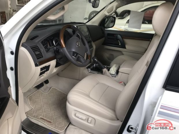 越野发烧友最喜欢的车,2020款兰德酷路泽4000中东版价格