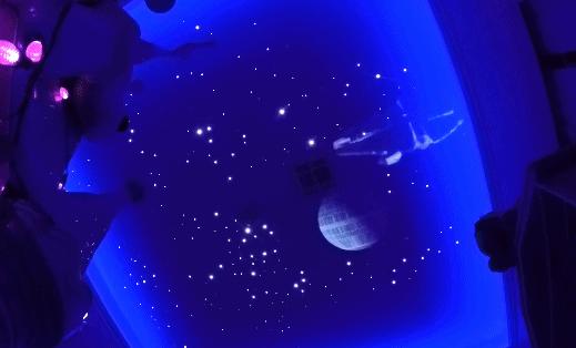 女儿的房间被改成儿童房,爸妈把女儿们的房间改成乐园