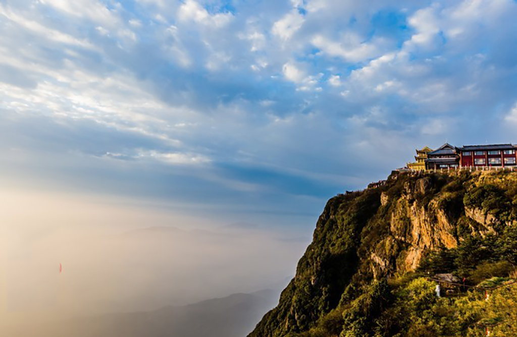 峨眉山观后感,乐山峨眉山金顶旅游攻略
