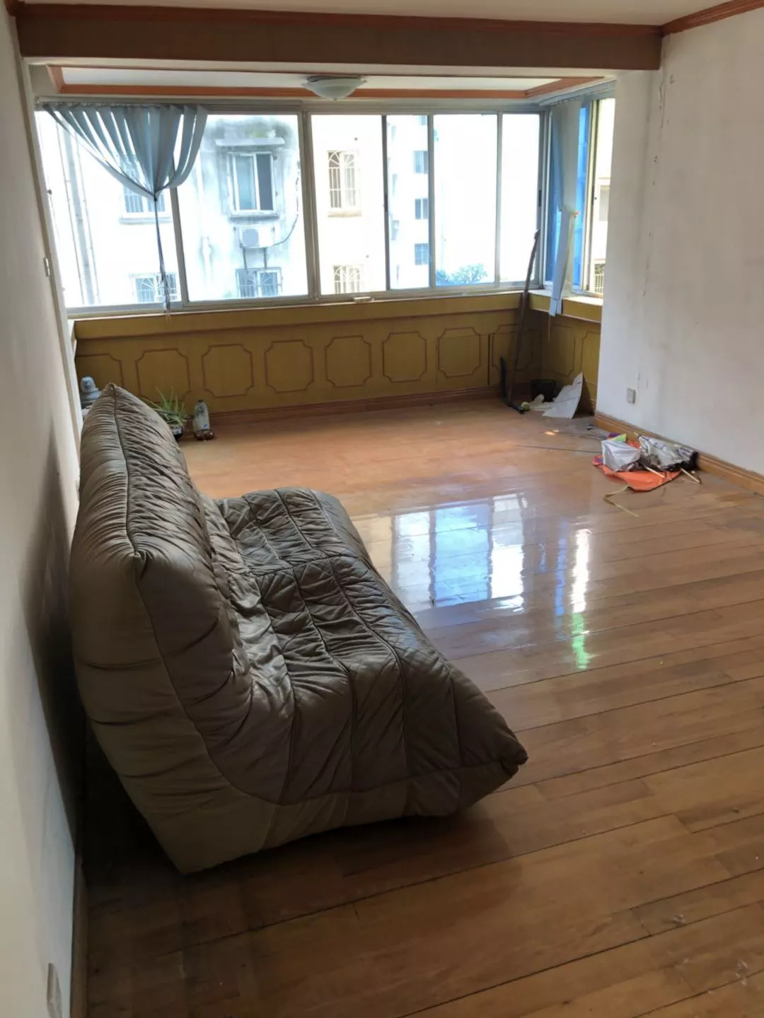 装修窗户玻璃什么时候安装最好,二次装修换窗户注意事项