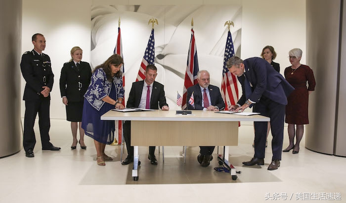 “暑假是切割季”英美联合打击恶俗