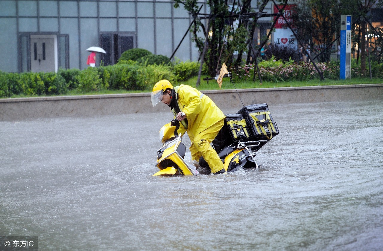 在济南挣多少钱才能活得体面,在济南生活一个月需要花多少